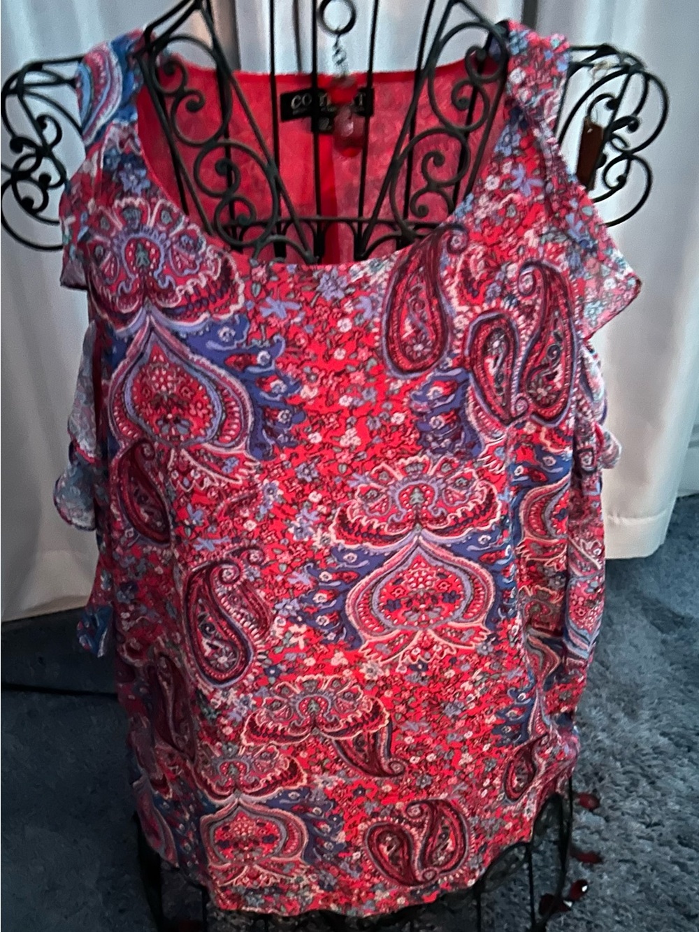 NWOT Context Cold-Shoulder Paisley Camisole in Red and Blue Size XL